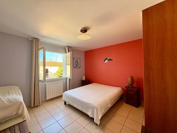 Maison plain-pied à vendre 7 pièces RIEUX MINERVOIS (11) 178m2 habitables dont gite de 50m2 sur terrain 725m2 avec piscine