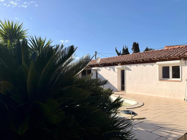 Maison plain-pied à vendre 7 pièces RIEUX MINERVOIS (11) 178m2 habitables dont gite de 50m2 sur terrain 725m2 avec piscine