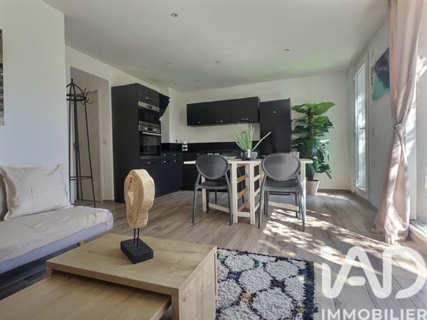 Appartement à vendre 4 pièces 74 m² Sanary-sur-Mer