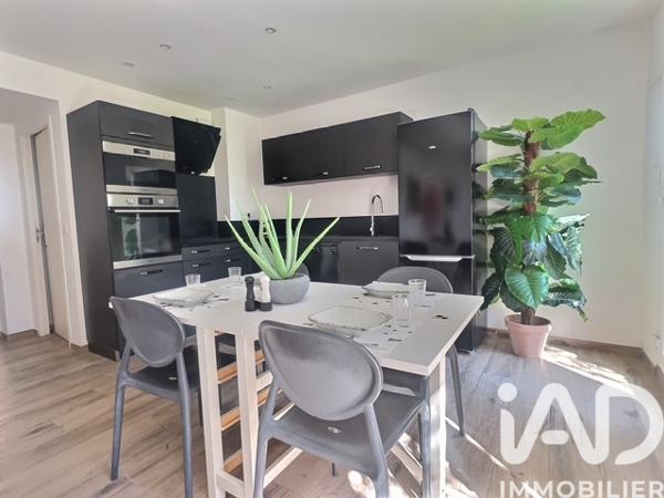 Appartement à vendre 4 pièces 74 m² Sanary-sur-Mer