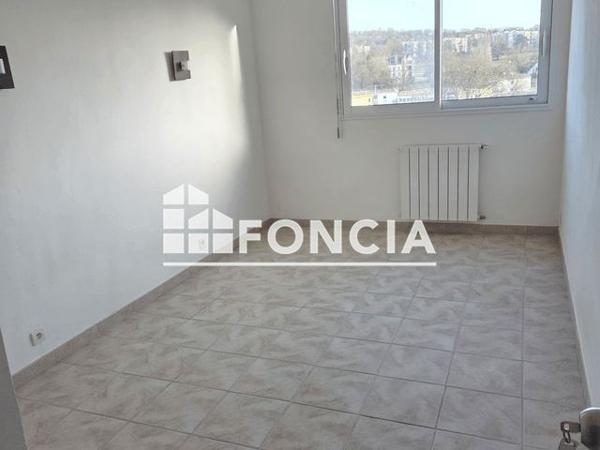 Location Appartement 2 pièces 48.71 m² - 17 BIS RUE DE LA REPUBLIQUE Avon 77210