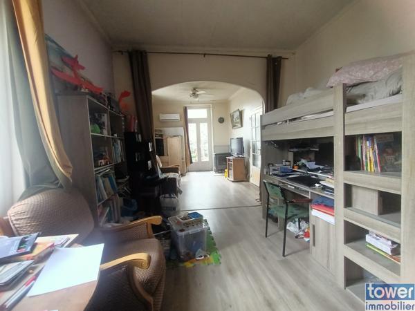 Maison
                                                                                                                                                                                                                                                                                                                        5 pièce(s)                                                                                                                                                                                                          3 chambre(s)                                                                                                                                                                                                          99  m²
