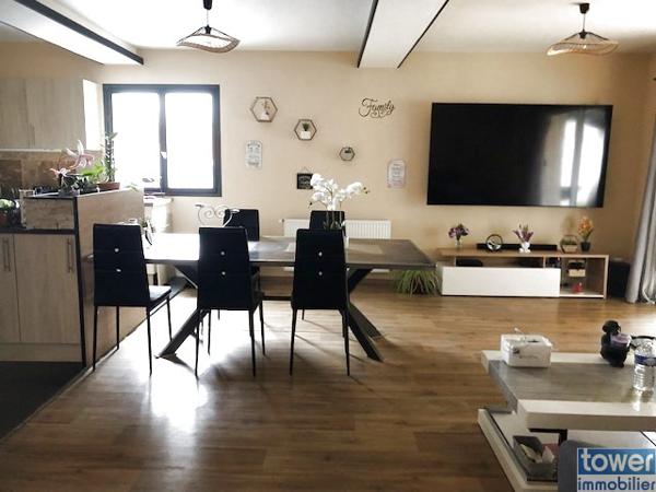 Maison
                                                                                                                                                                                                                                                                                                                        5 pièce(s)                                                                                                                                                                                                          4 chambre(s)                                                                                                                                                                                                          141  m²