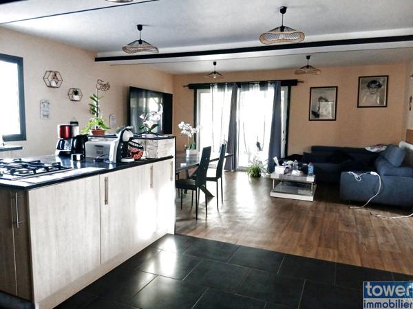Maison
                                                                                                                                                                                                                                                                                                                        5 pièce(s)                                                                                                                                                                                                          4 chambre(s)                                                                                                                                                                                                          141  m²