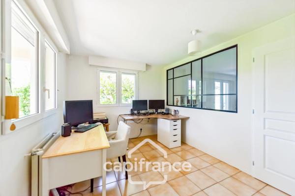 Maison à vendre 211 m² avec terrain plat et arboré à Tresserve