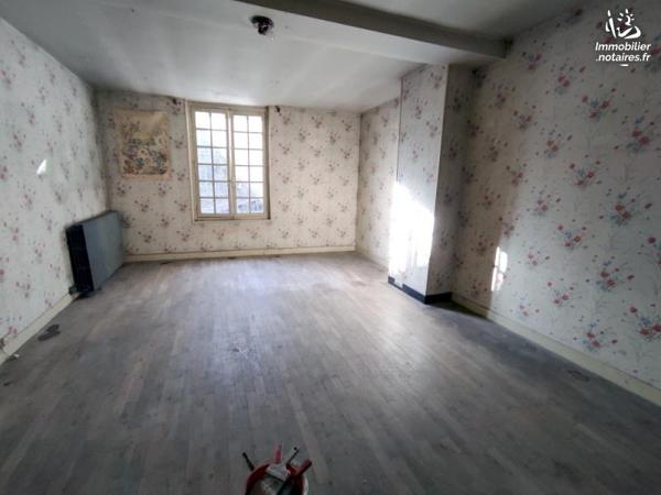SAINTE MENEHOULD - HYPER CENTRE
Appartement de 167 m² à réhabiliter avec grenier au-dessus