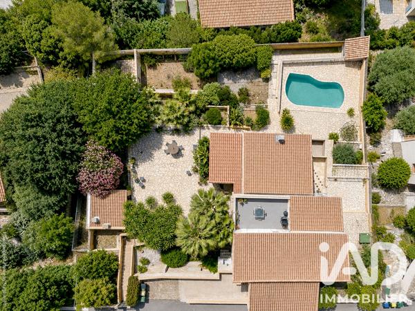 Maison à vendre 8 pièces 242 m² Carnoux-en-Provence