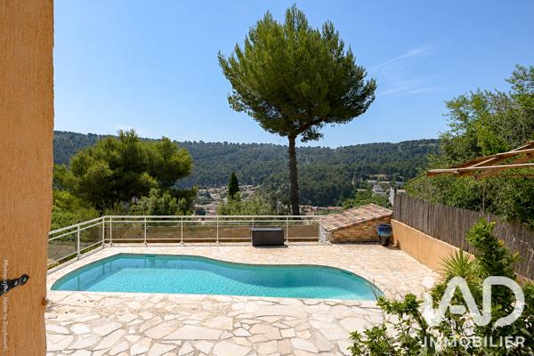 Maison à vendre 8 pièces 242 m² Carnoux-en-Provence