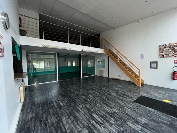 Local commercial Quetigny 450 m2