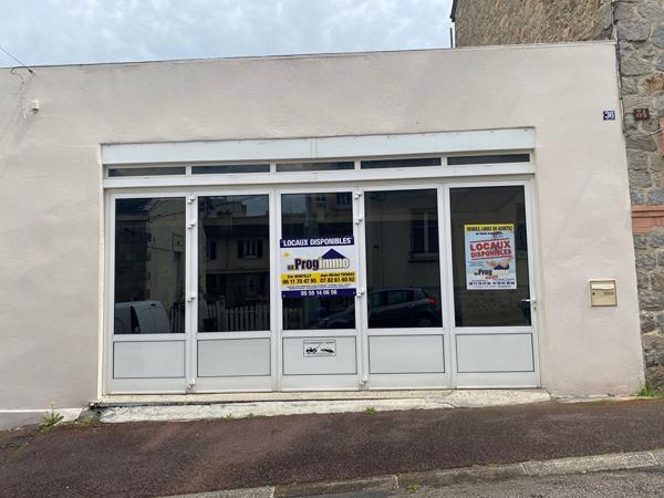 Local Commercial
         5 pièces
        - 224 m²