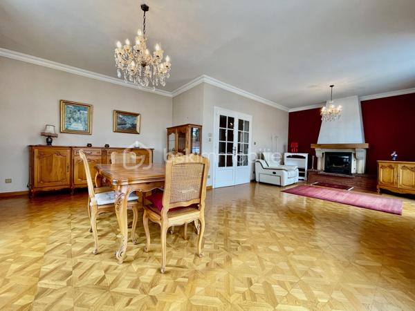 Maison de village de 214 m²