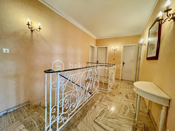 Maison de village de 214 m²