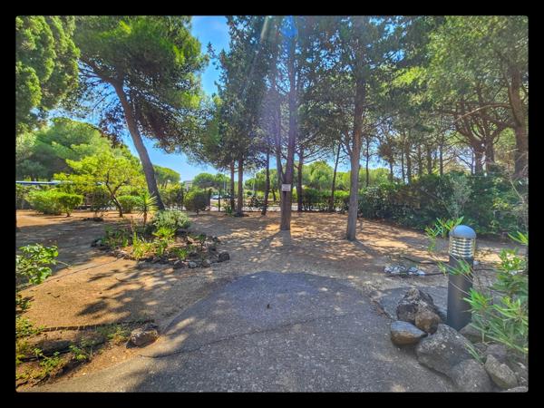 Appartement à vendre 2 pièces LE CAP D'AGDE (34), Secteur PINEDE, Appartement T2 + CABINE avec Stationnement privatif + Piscine