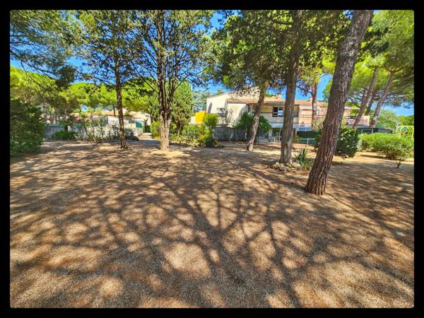 Appartement à vendre 2 pièces LE CAP D'AGDE (34), Secteur PINEDE, Appartement T2 + CABINE avec Stationnement privatif + Piscine