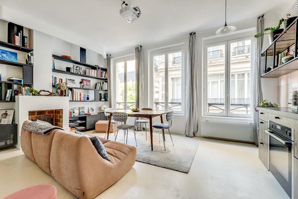 Appartement Paris 2 pièce(s) 52 m2