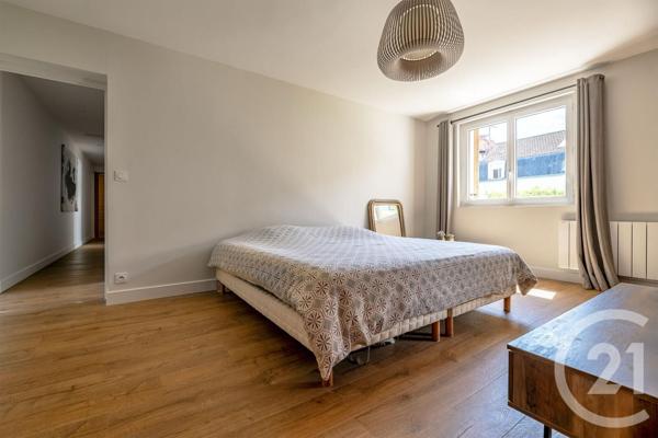 Maison à vendre  5 pièces - 219 m2 PERIGUEUX - 24