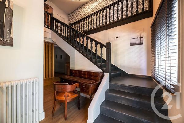 Maison à vendre  5 pièces - 219 m2 PERIGUEUX - 24