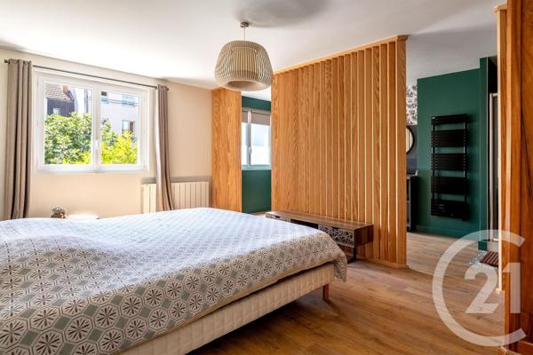 Maison à vendre  5 pièces - 219 m2 PERIGUEUX - 24