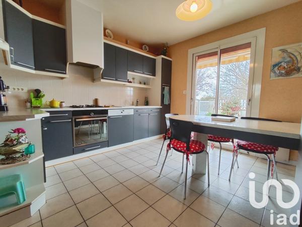 Maison à vendre 6 pièces 124 m² Confolens