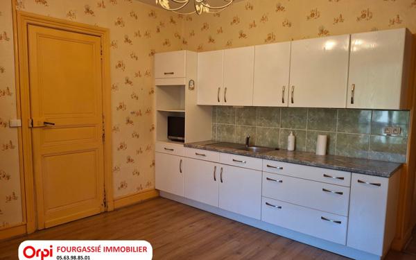 Maison à vendre    3 pièces •  Lacabarède