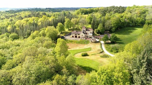 Vente Maison 11 pièces 275 m2 à Villefranche-du-Périgord