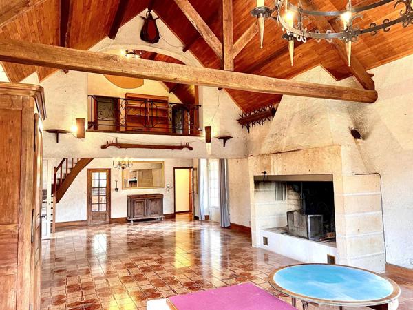 Vente Maison 11 pièces 275 m2 à Villefranche-du-Périgord