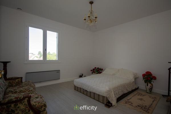 Maison 6 pièces - 230 m² Exclusivité efficity