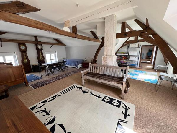 Maison - Montval Sur Loir - 8 pièce(s) - 208 m²