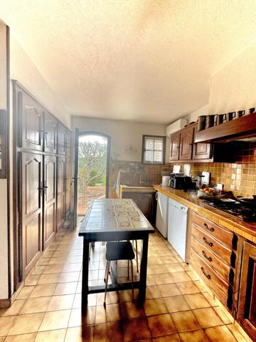 Saint-Raphaël Valescure-Nouveauté villa plain pied dans domaine fermé 3 chambres/garage/piscine