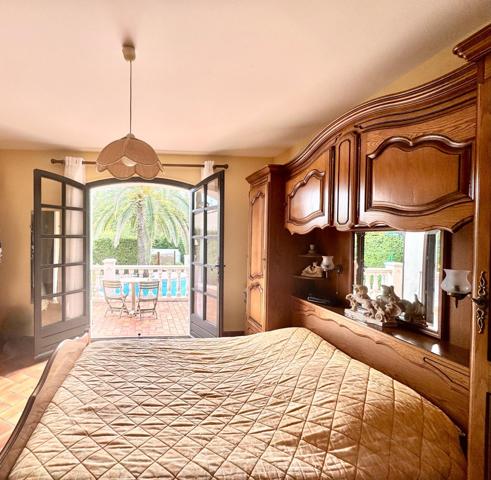 Saint-Raphaël Valescure-Nouveauté villa plain pied dans domaine fermé 3 chambres/garage/piscine