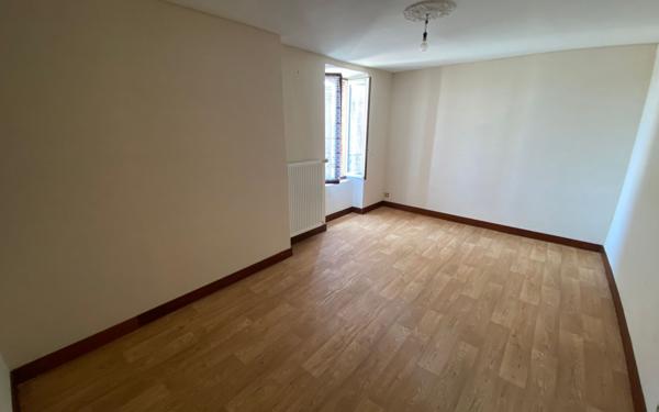 Maison à vendre    5 pièces •  Couzeix