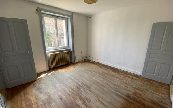 Maison à vendre    5 pièces •  Couzeix