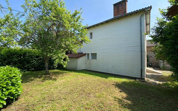 Maison à vendre    5 pièces •  Couzeix