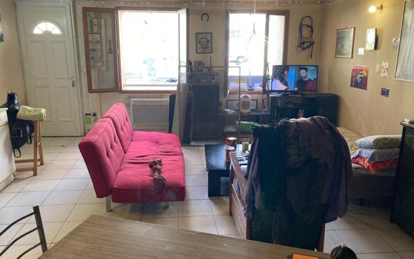 Appartement à vendre    3 pièces •  Saint-Gilles