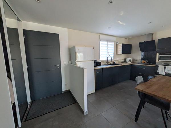 Maison de plain pied à vendre proche du centre de Saint Meen Le Grand