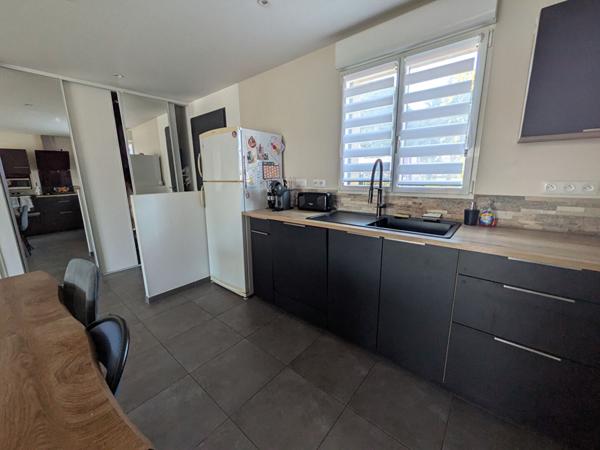 Maison de plain pied à vendre proche du centre de Saint Meen Le Grand