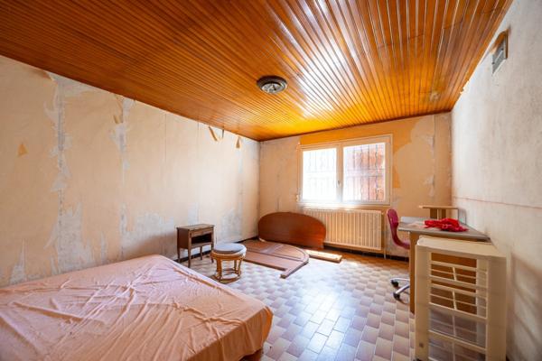 ***VISITE VIRTUELLE DISPONIBLE SUR DEMANDE…LA MILLIÈRE LIMITE LA PENNE-SUR-HUVEAUNE…MAISON 195m²… 5 CHAMBRES…PISCINE…JARDIN…DOUBLE LOGEMENT…VUE À COUPER LE SOUFFLE…RARE À LA VENTE***