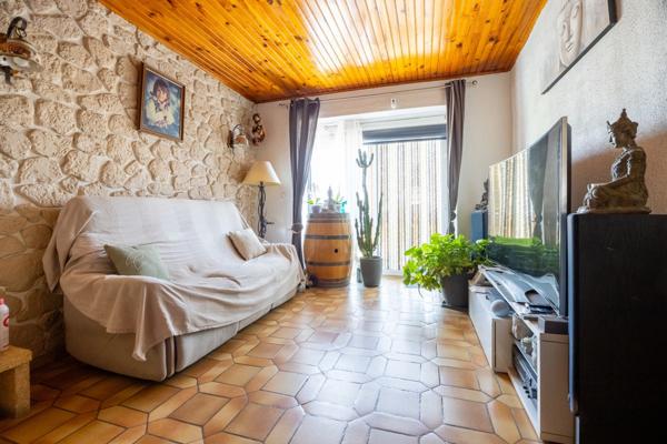 ***VISITE VIRTUELLE DISPONIBLE SUR DEMANDE…LA MILLIÈRE LIMITE LA PENNE-SUR-HUVEAUNE…MAISON 195m²… 5 CHAMBRES…PISCINE…JARDIN…DOUBLE LOGEMENT…VUE À COUPER LE SOUFFLE…RARE À LA VENTE***