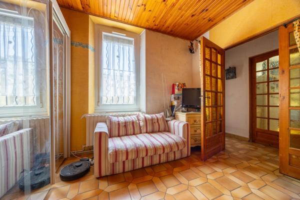 ***VISITE VIRTUELLE DISPONIBLE SUR DEMANDE…LA MILLIÈRE LIMITE LA PENNE-SUR-HUVEAUNE…MAISON 195m²… 5 CHAMBRES…PISCINE…JARDIN…DOUBLE LOGEMENT…VUE À COUPER LE SOUFFLE…RARE À LA VENTE***