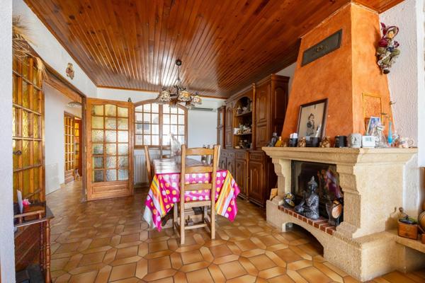 ***VISITE VIRTUELLE DISPONIBLE SUR DEMANDE…LA MILLIÈRE LIMITE LA PENNE-SUR-HUVEAUNE…MAISON 195m²… 5 CHAMBRES…PISCINE…JARDIN…DOUBLE LOGEMENT…VUE À COUPER LE SOUFFLE…RARE À LA VENTE***