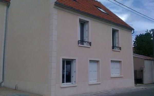 Appartement à louer    3 pièces •  Thieux