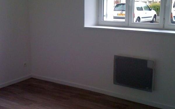 Appartement à louer    3 pièces •  Thieux