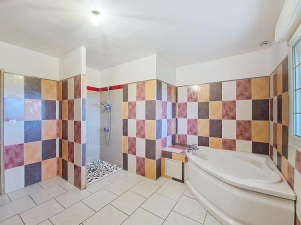 SPACIEUSE MAISON RECENTE A LA CAMPAGNE