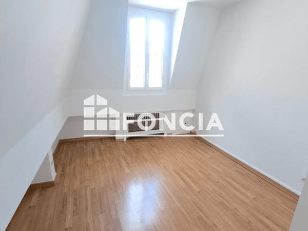 Location Appartement 4 pièces 86.3 m² - 2 RUE NICOLAS DAVANNE Meulan 78250