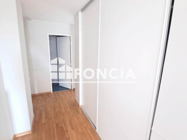 Location Appartement 4 pièces 86.3 m² - 2 RUE NICOLAS DAVANNE Meulan 78250