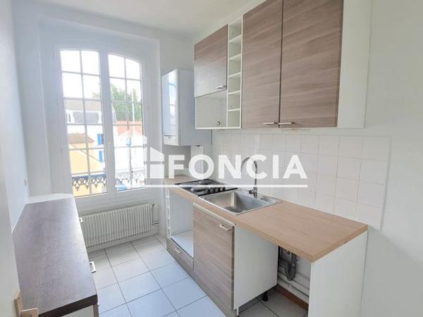 Location Appartement 4 pièces 86.3 m² - 2 RUE NICOLAS DAVANNE Meulan 78250