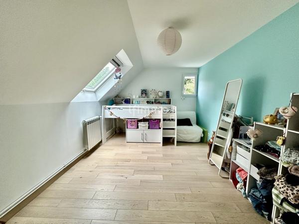 Le Raincy- Maison 200m2 + sous-sol total- 9P/5CH- Terrain 900m2