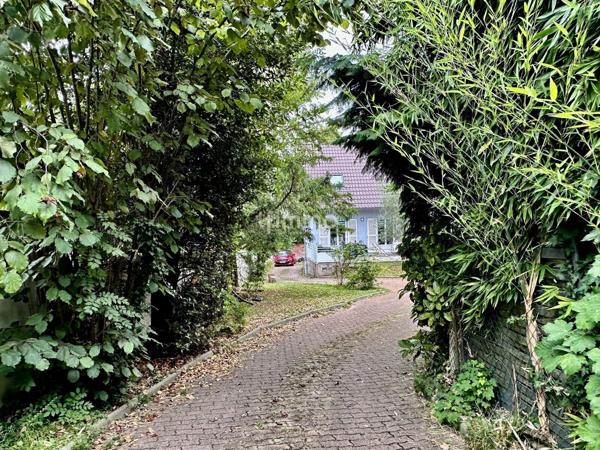 Le Raincy- Maison 200m2 + sous-sol total- 9P/5CH- Terrain 900m2