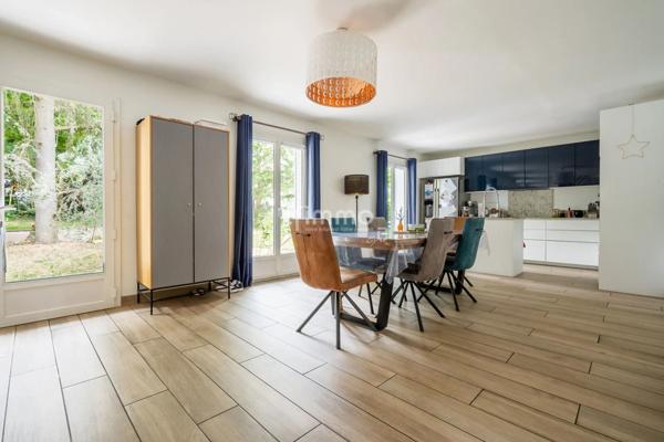 Le Raincy- Maison 200m2 + sous-sol total- 9P/5CH- Terrain 900m2