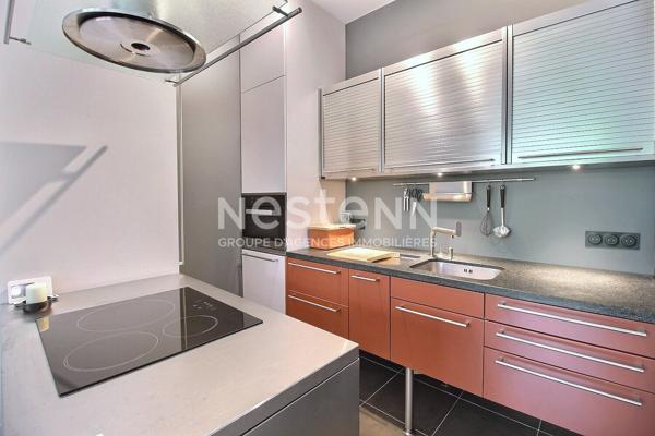 Appartement  récent Meublé à Courbevoie 3 pièces 55.44 m2  calme + Terrasse + Parking